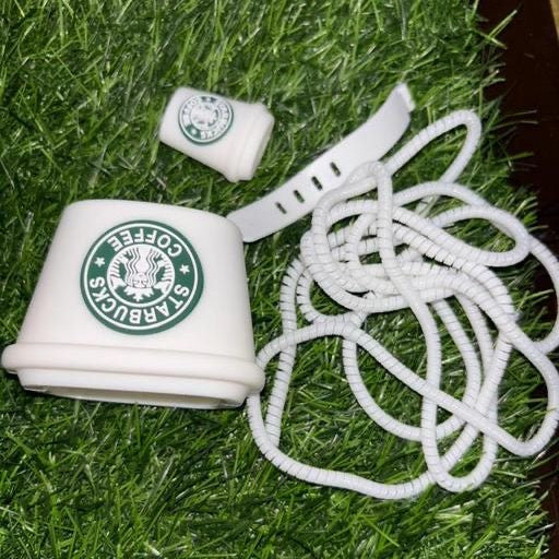 Starbucks Coffee White 3D Case Set - Apple 18W/20W Compatible