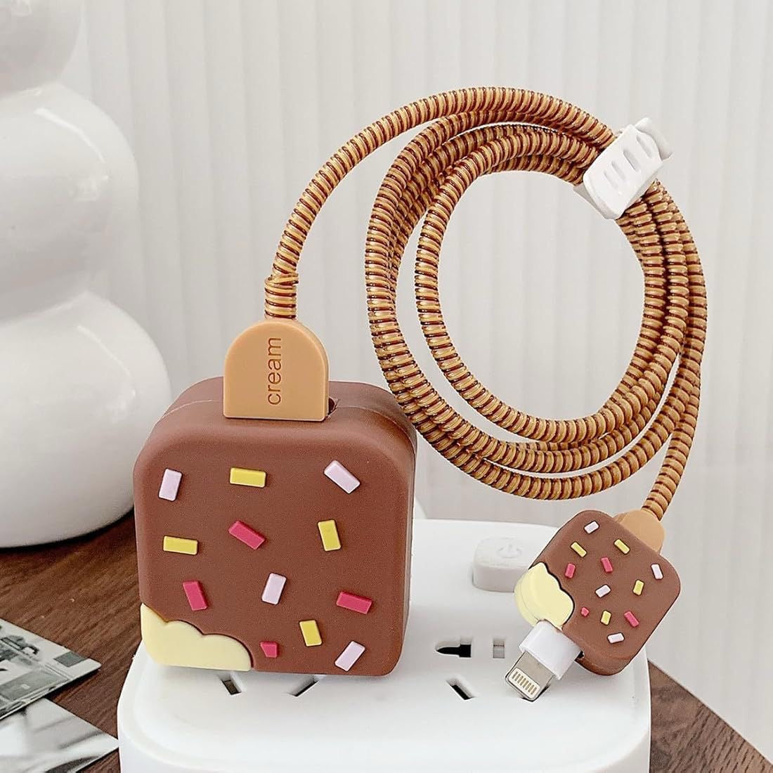 Choco Sprinkle Bar 3D Case Set - Apple 18W/20W Compatible