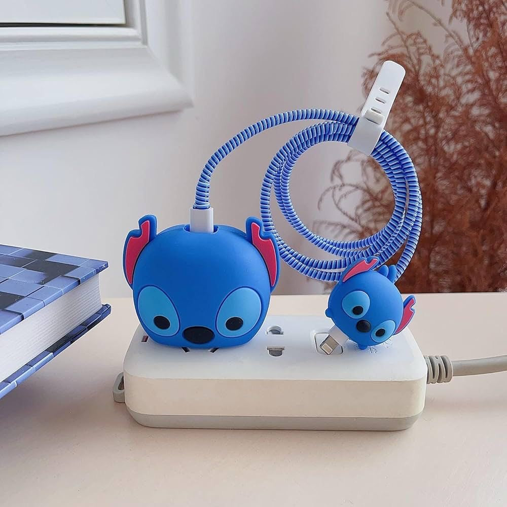 Blue Alien Stitch 3D Case Set - Apple 18W/20W Compatible